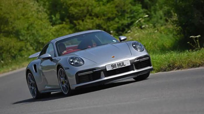 Η υβριδική Porsche 911 έρχεται το καλοκαίρι του 2024